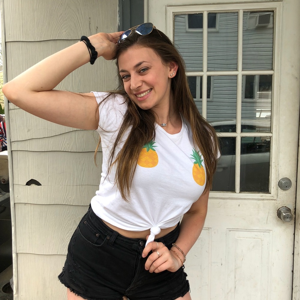 Meet your Posher, Michaela